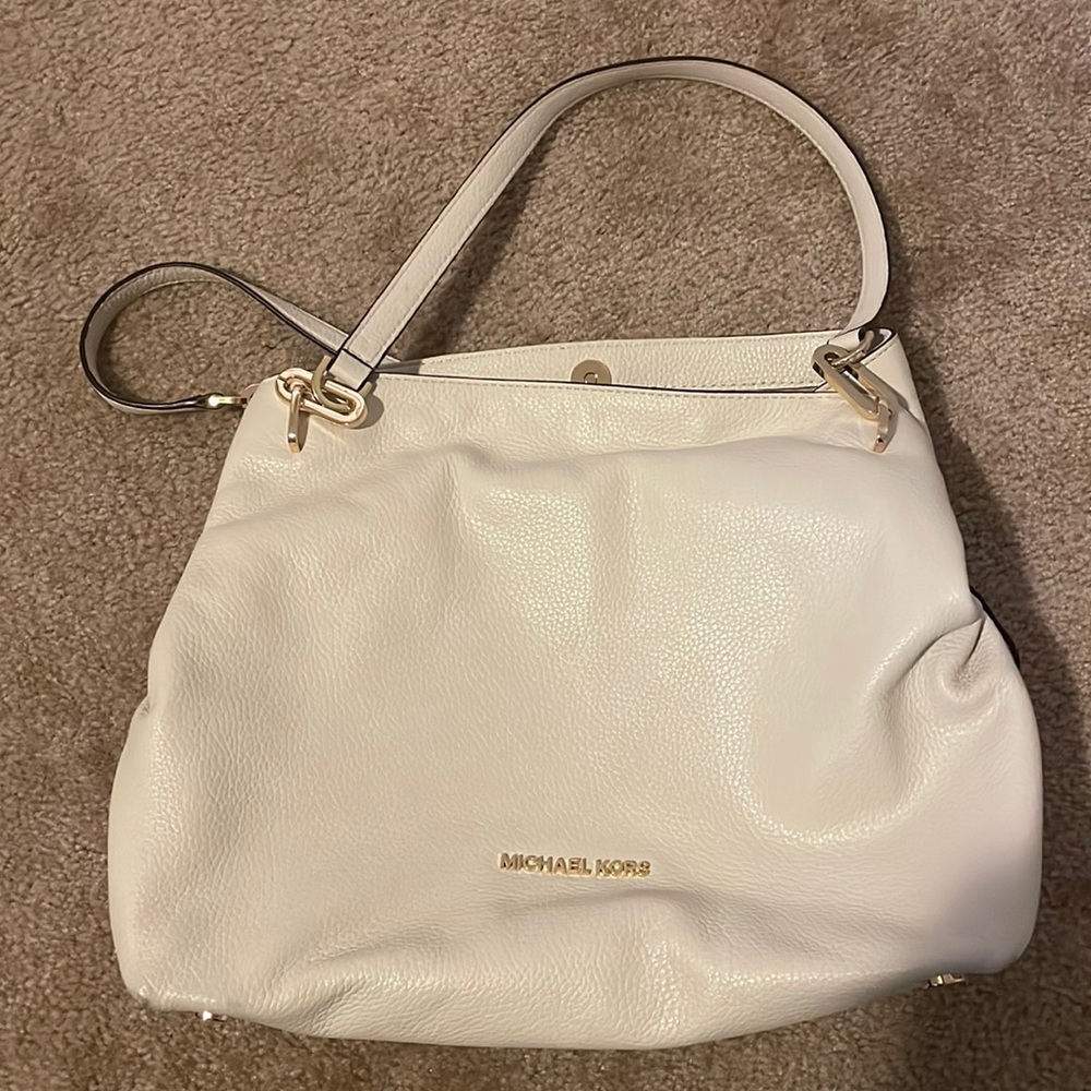 Michael Kors Shoulder Purse - lots of room!